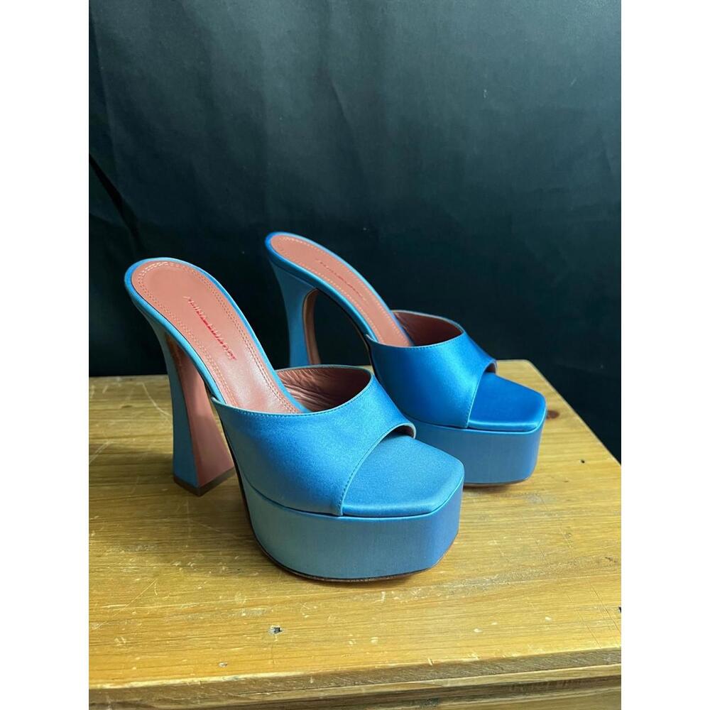 NWOB AMINA MUADDI BABY BLUE Dalida Platform Mule Pumps/Heeled Sandals SZ 35 US 5